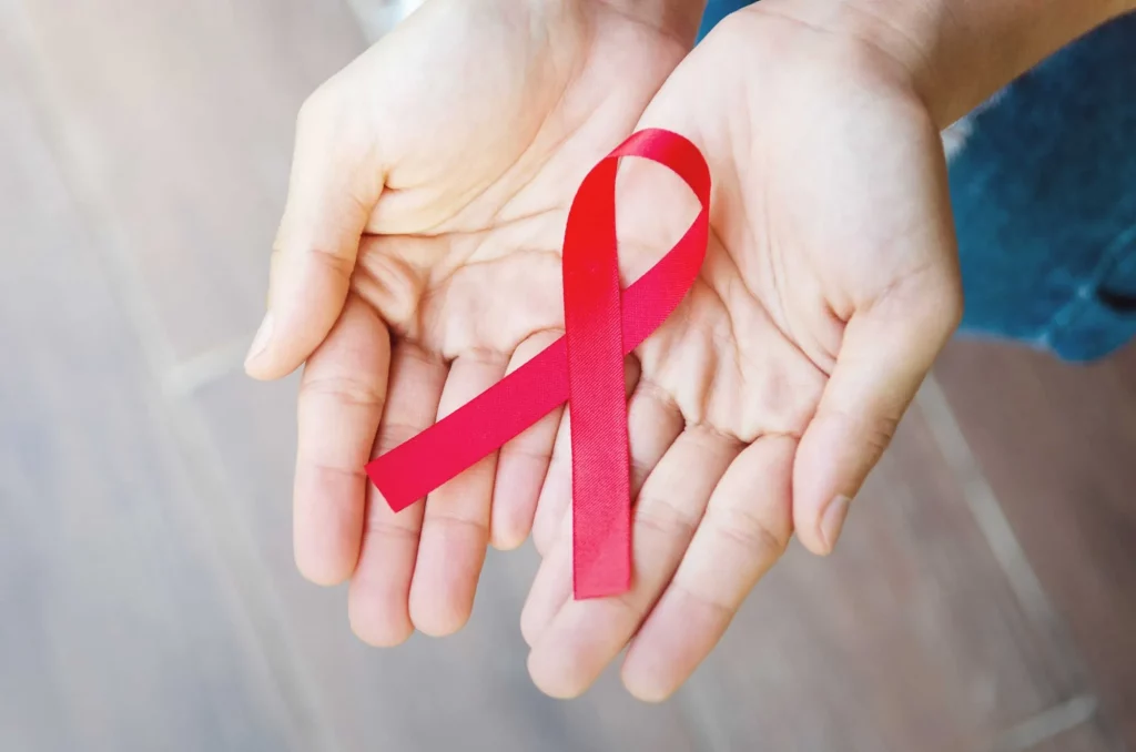 Vắc xin phòng ngừa HIV: Thực tế hiện tại và những thách thức
