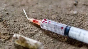 sử dụng kim tiêm chung có lây HIV không